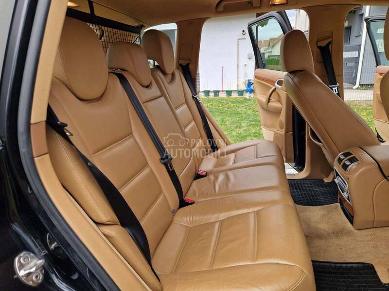 Porsche Cayenne 4.5i