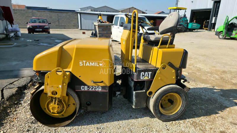 CAT CB 225D