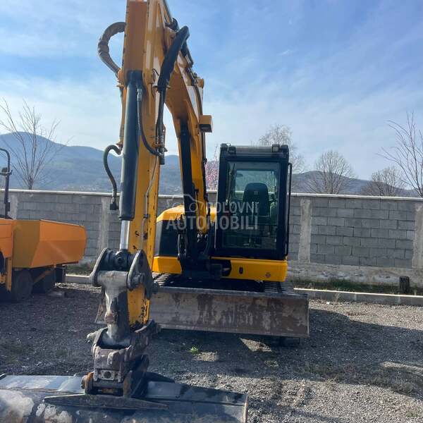 JCB 85Z