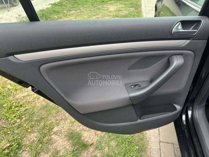 Volkswagen Golf 5 1.4 TSI