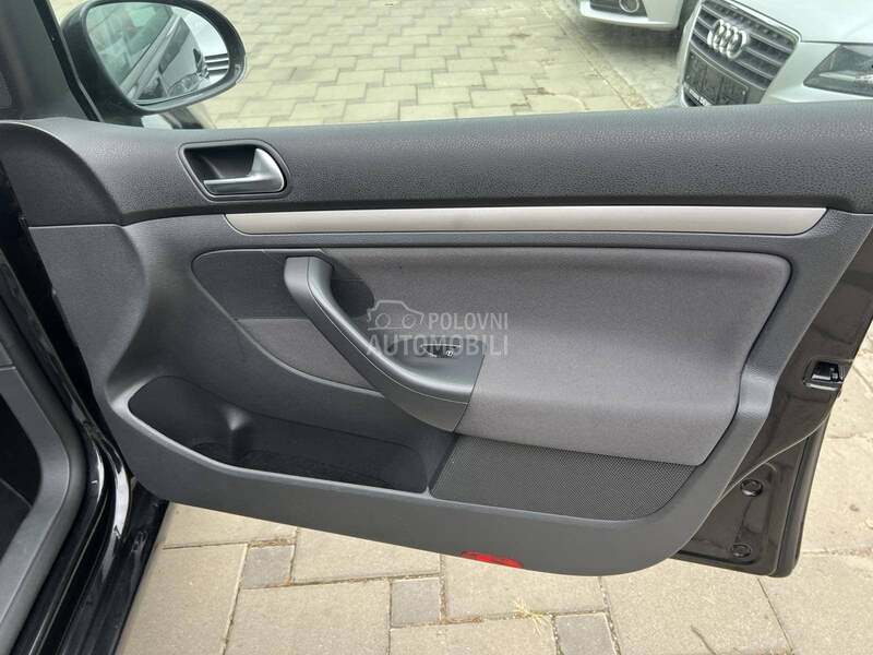 Volkswagen Golf 5 1.4 TSI