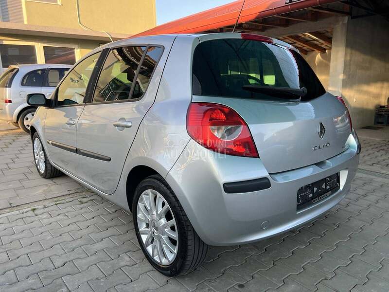 Renault Clio 1.6 16v