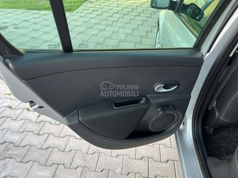 Renault Clio 1.6 16v