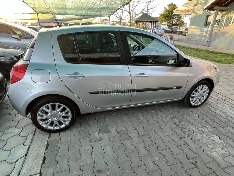 Renault Clio 1.6 16v