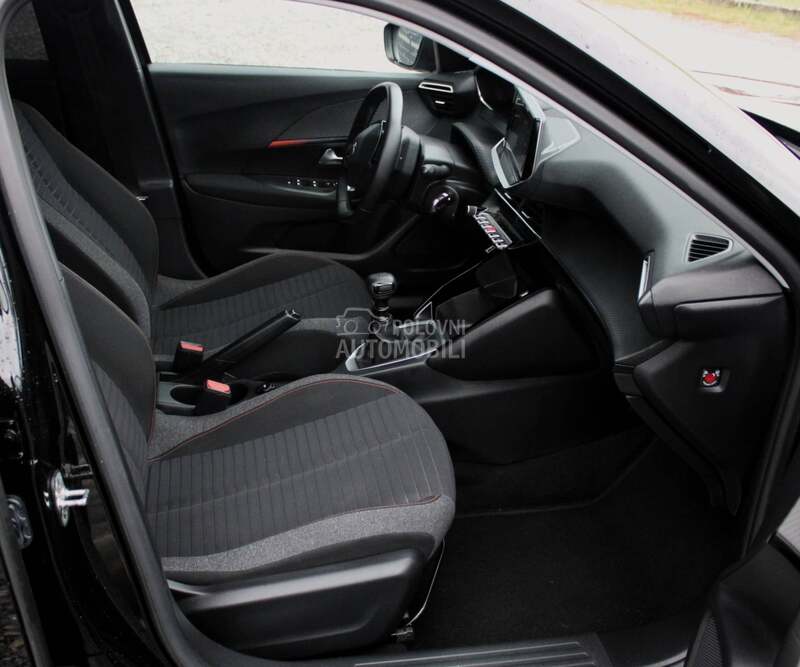 Peugeot 2008 1.2 Active