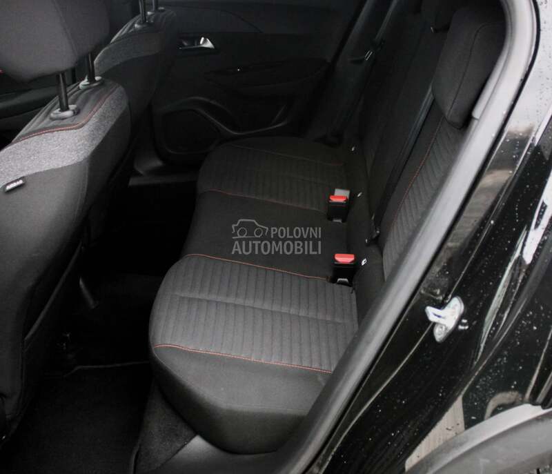 Peugeot 2008 1.2 Active