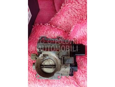 Klapna gasa za Renault Twingo za 2002. god.