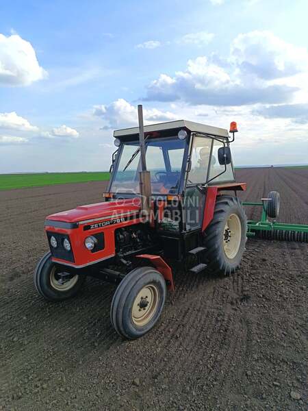 Zetor 7011