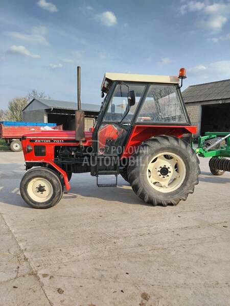 Zetor 7011