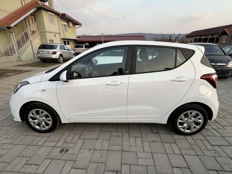 Hyundai i10 1.0