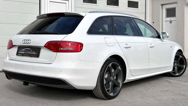Audi A4 Avant S line