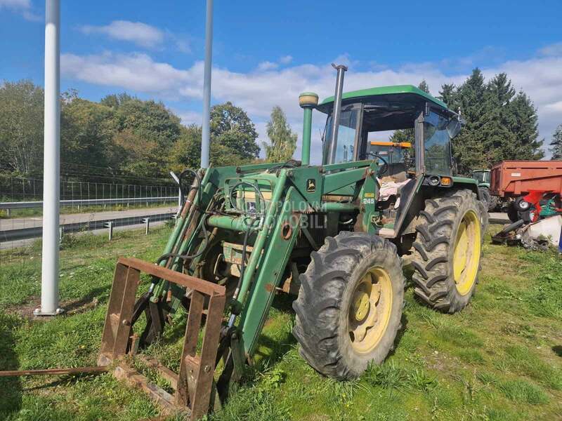 John Deere 1640