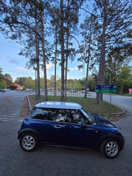 MINI One 
