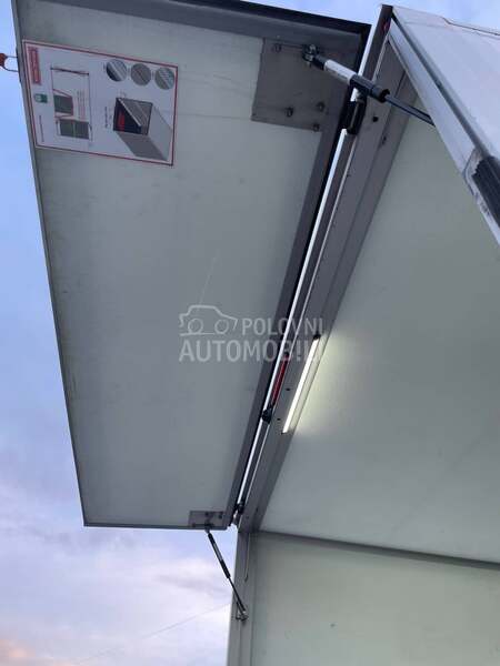 Volkswagen Crafter sa rampom