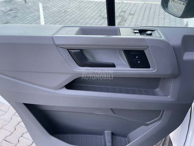 Volkswagen Crafter sa rampom