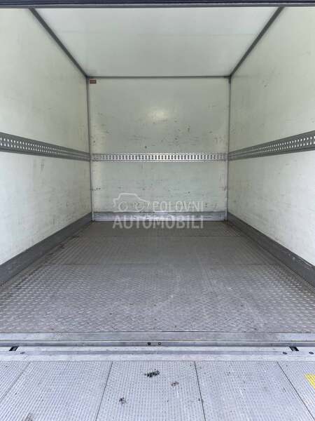 Volkswagen Crafter sa rampom