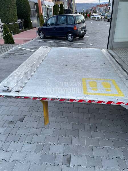 Volkswagen Crafter sa rampom