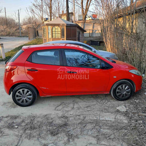Mazda 2 