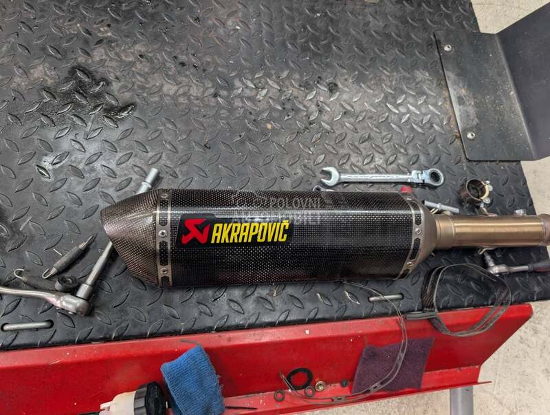 Auspuh Akrapovic Xmax 300