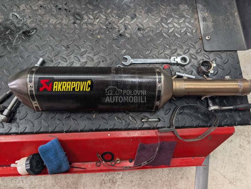 Auspuh Akrapovic Xmax 300