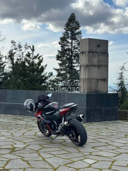Suzuki Gsxr k8 1000