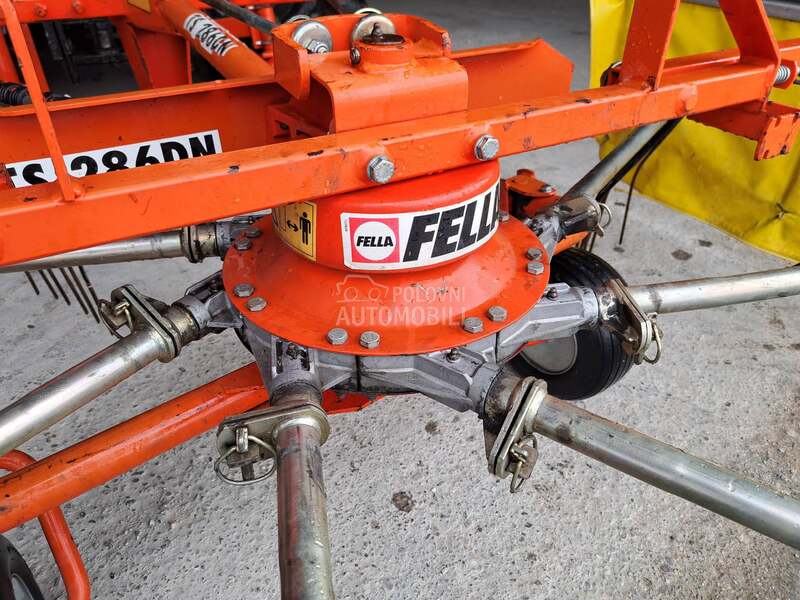 Fella KUHN i DEUTZ FAHR