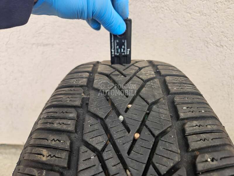 Semperit 215/65 R16 Zimska