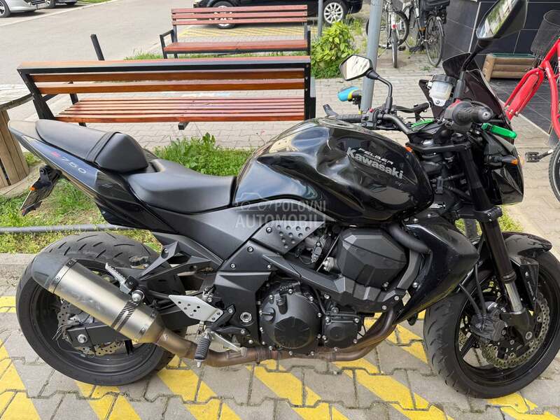 Kawasaki Z750