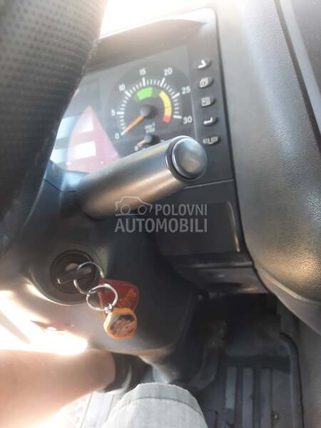 Mercedes Benz Atego812