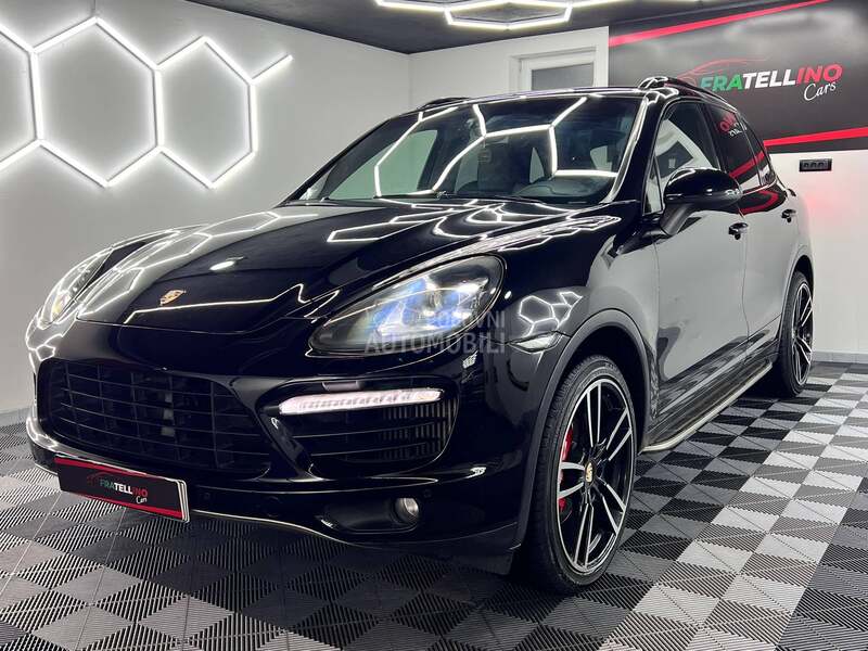 Porsche Cayenne 