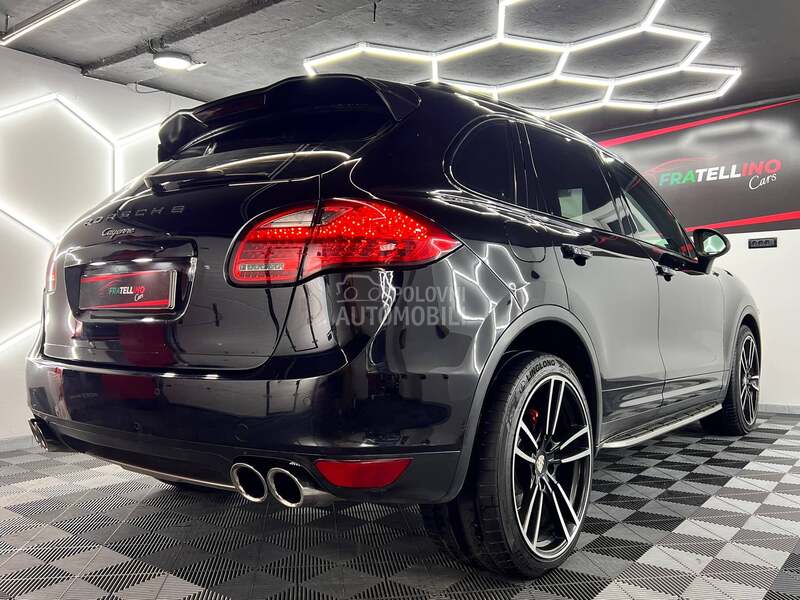 Porsche Cayenne 
