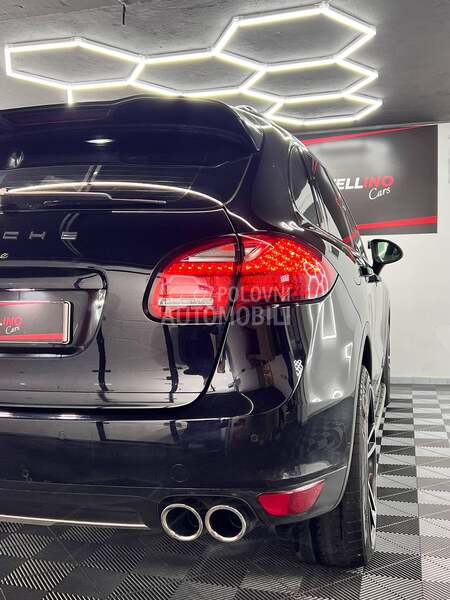 Porsche Cayenne 