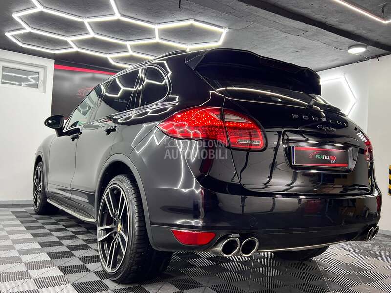 Porsche Cayenne 