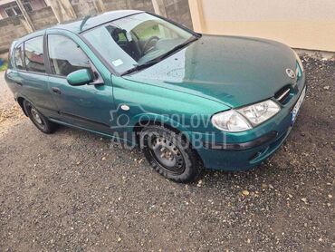 Nissan Almera 