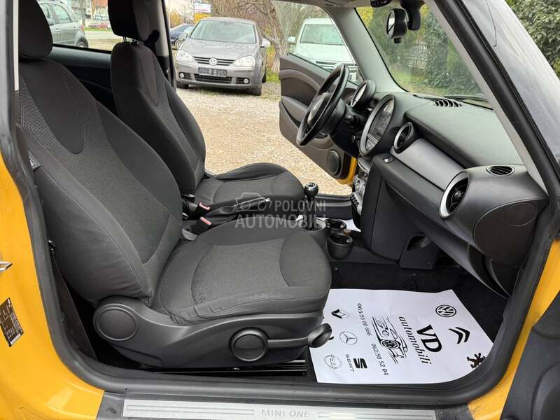 MINI One 