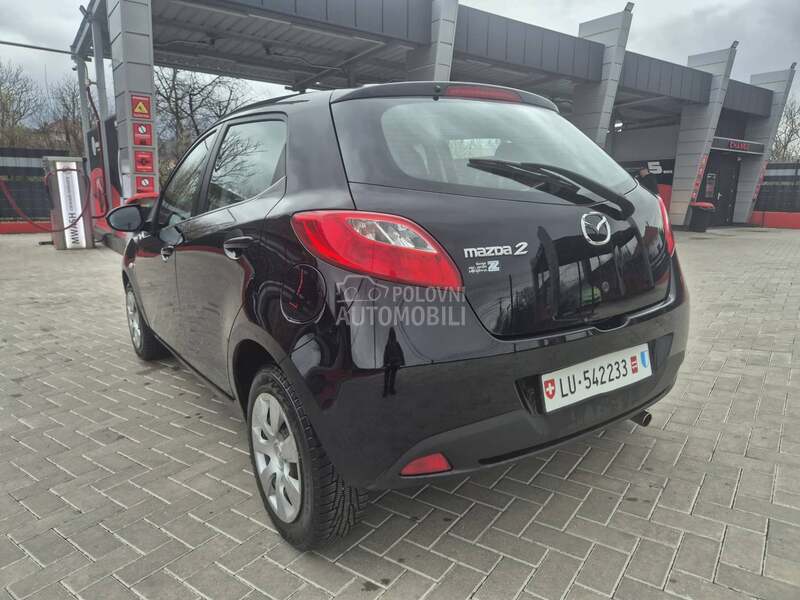 Mazda 2 