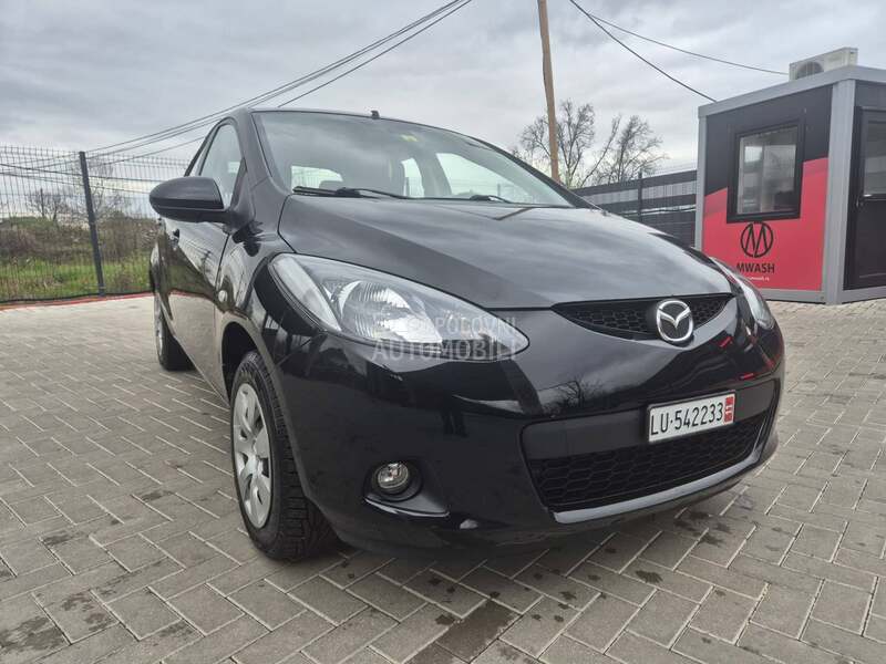 Mazda 2 