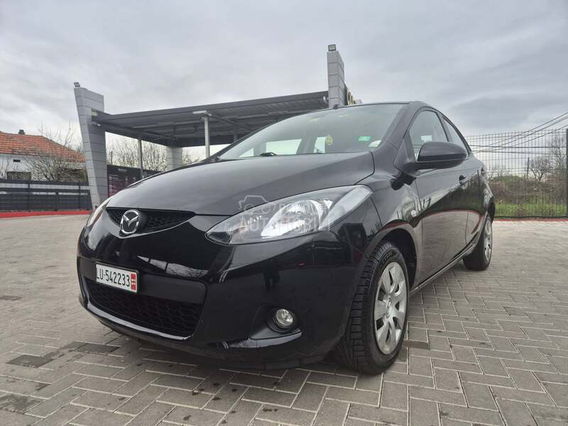 Mazda 2 