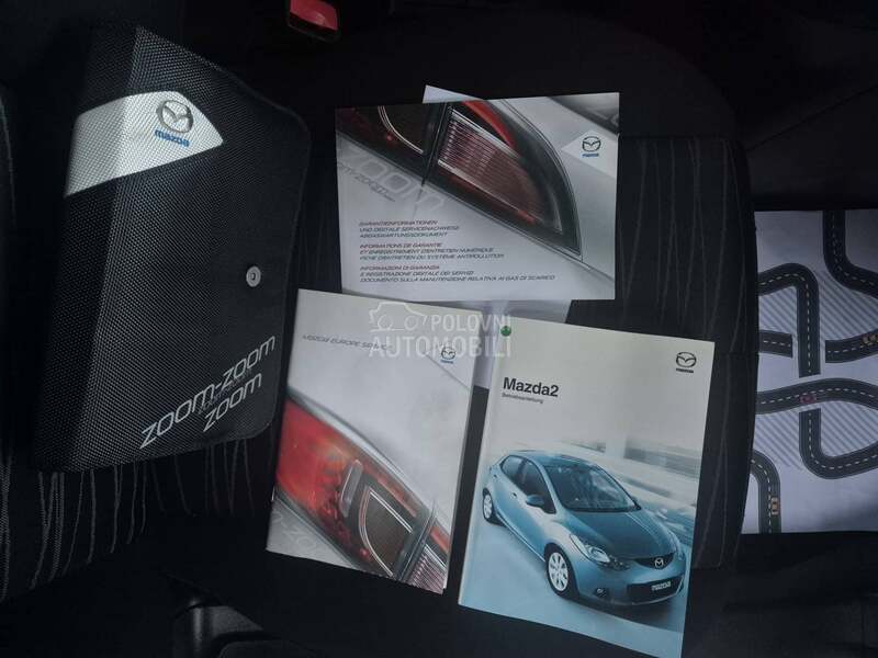 Mazda 2 