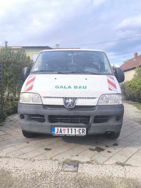 Peugeot Boxer 