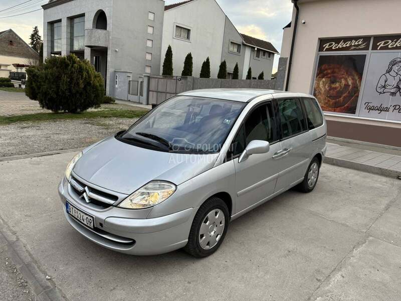 Citroen C8 