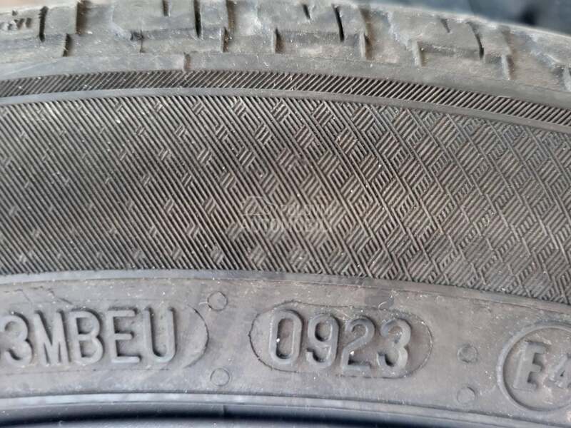 Semperit 225/45 R17 Letnja