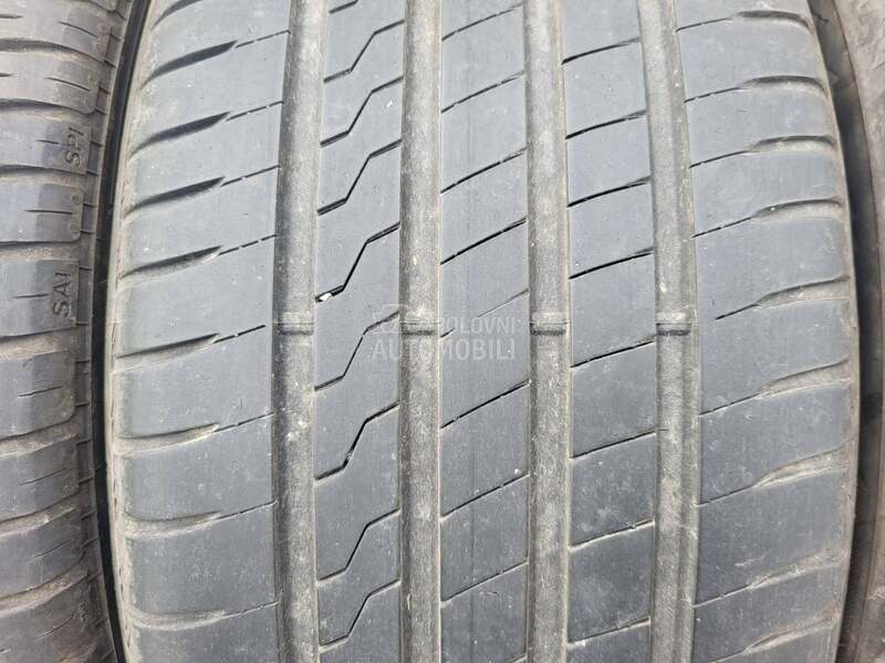 Semperit 225/45 R17 Letnja