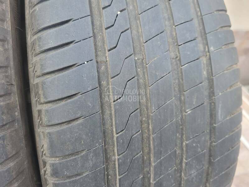 Semperit 225/45 R17 Letnja