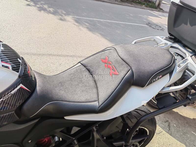 BMW S1000xr