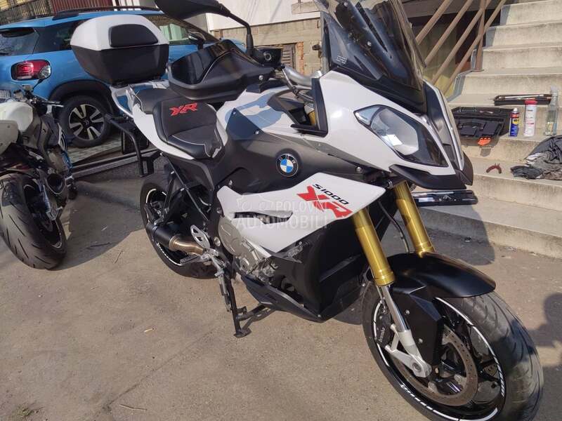 BMW S1000xr