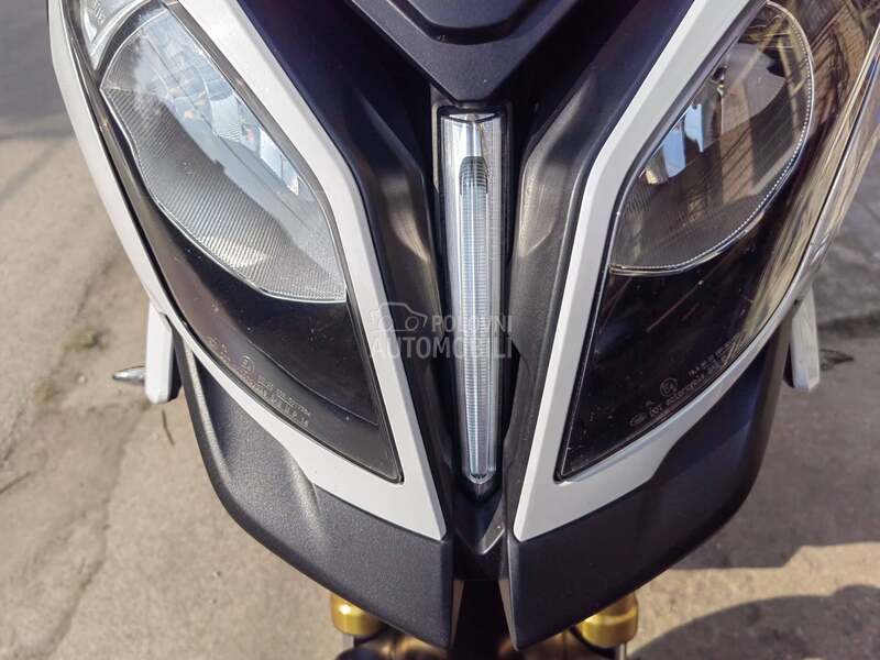 BMW S1000xr