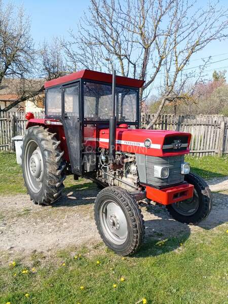 Massey Ferguson 158