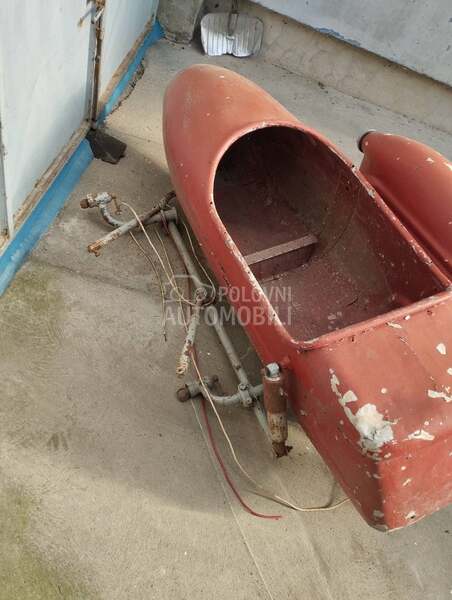 BOČNA PRIKOLICA DUNA OLDTIMER