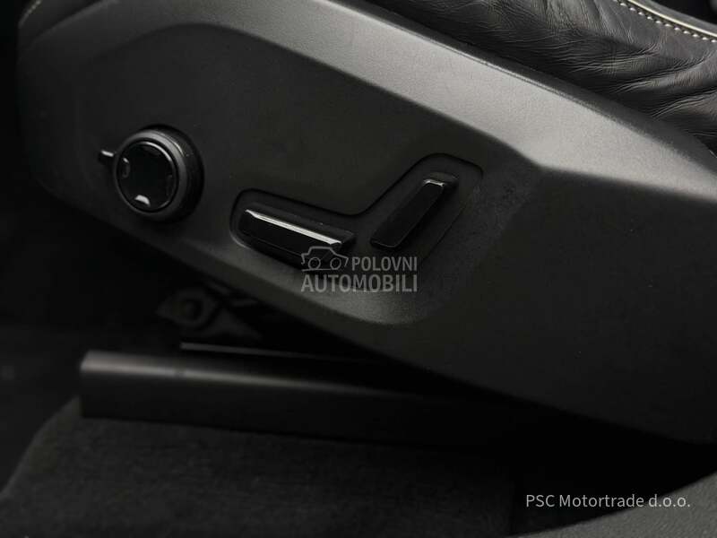 Volvo XC60 R-Design/Pano/ACC